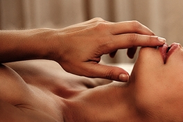 ensaio sensual ao ar livre, ensaio feminino em local p�blico, ensaio fotogr�fico externo, ensaio sensual na praia, ensaio sensual no parque, ensaio urbano sensual, ensaio na rua, ensaio fotogr�fico em local externo, ensaio com luz natural, ensaio sensual 